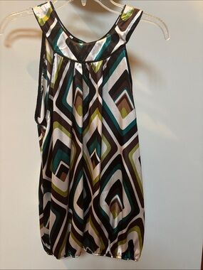 Pretty Good Geometric Sleeveless Top in Teal, Olive, Black & White